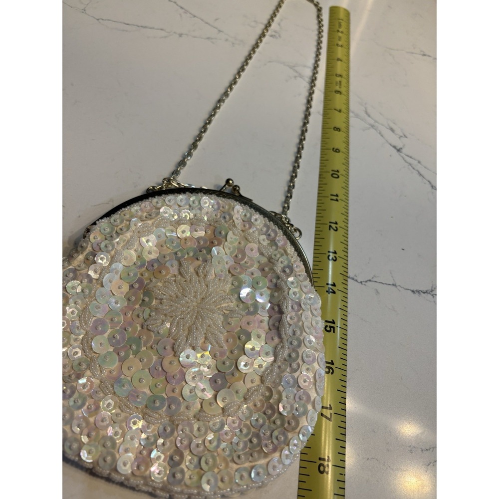 White/Cream Iridescent Cocktail Kiss Lock Gold Chain Formal Purse Prom - Picture 2 of 5